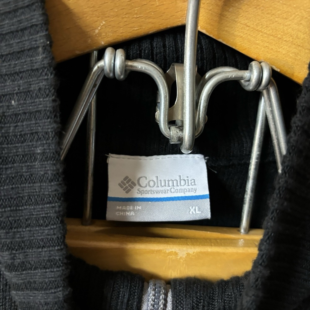 NEW Columbia Men's XL Sweater Half-zip Black Gray Pullover Detail Gorpcore - Picture 4 of 9
